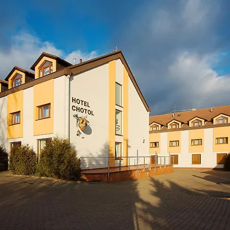 Hotel Chotol 3*