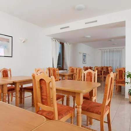 Hotel Chotol 3*