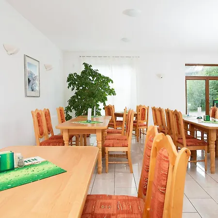 Hotel Chotol Horomerice