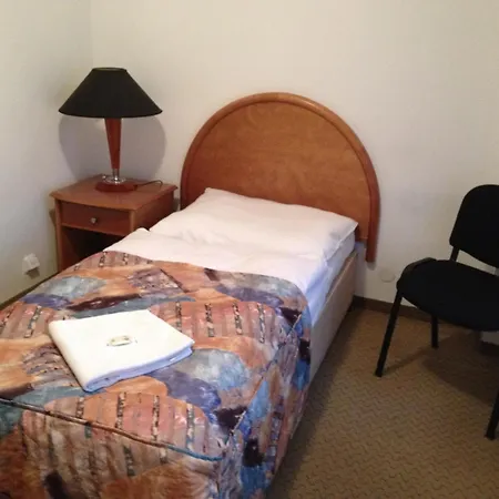 Отель Chotol 3*