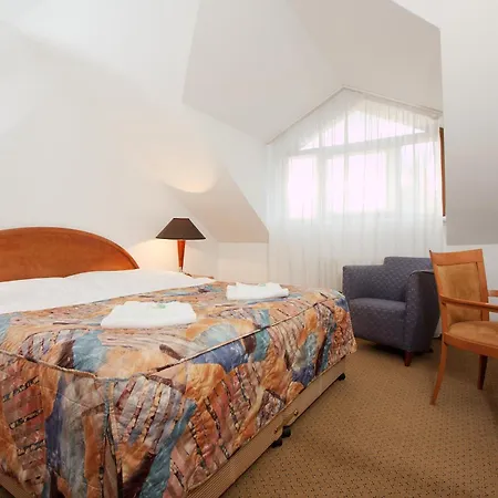 Chotol Горомержице