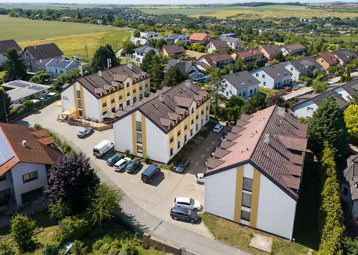 Chotol Hotel Horoměřice